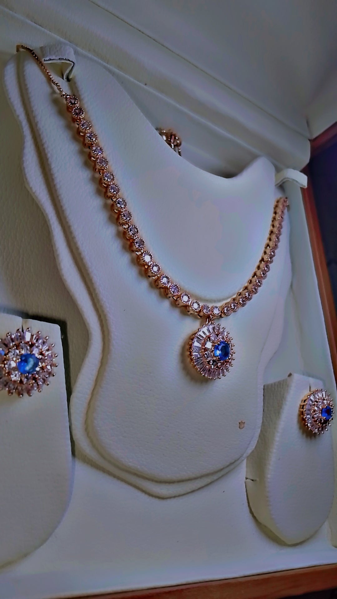 ๐ Elegant Jewelry Set (Necklace+ Earrings) ๐๐