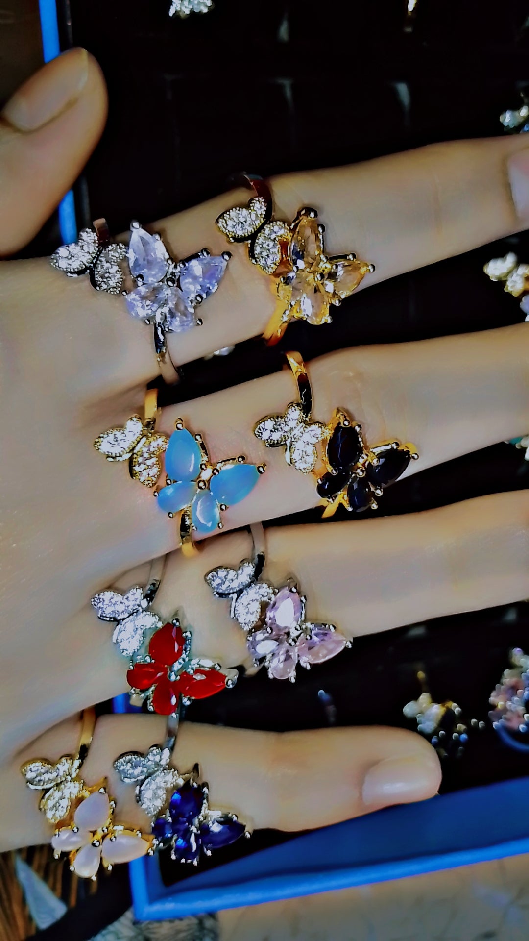 💎 Elegant Butterfly Adjustable Ring 💍 (Base Options: Gold / Silver)