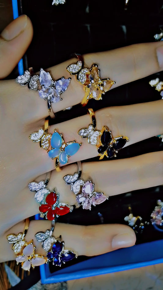 💎 Elegant Butterfly Adjustable Ring 💍 (Base Options: Gold / Silver)