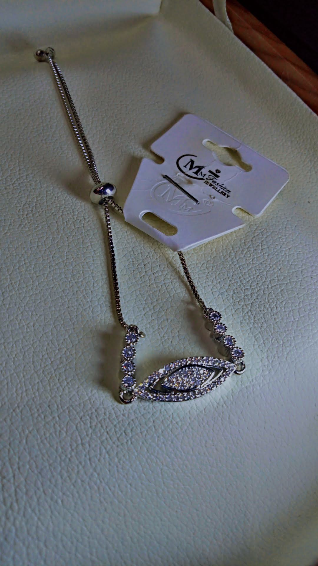 ⭐ Luxurious Gemstone Silver Bracelet 💎