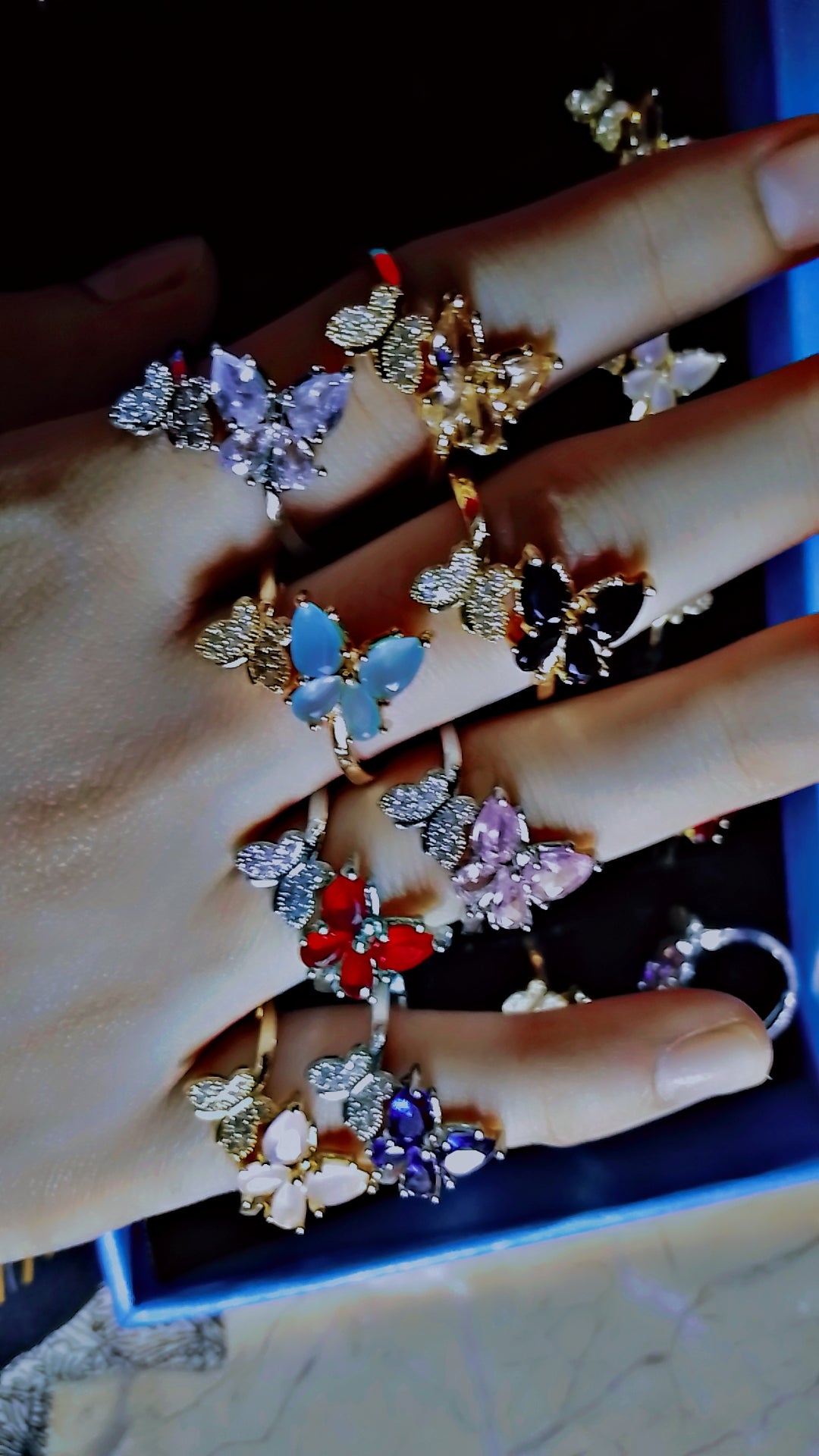 💎 Elegant Butterfly Adjustable Ring 💍 (Base Options: Gold / Silver)